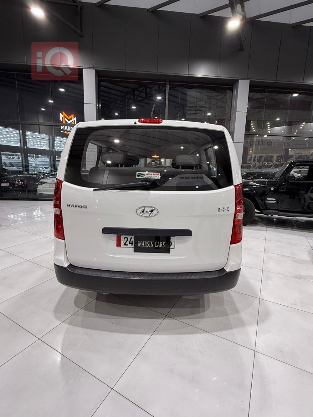 Hyundai H-1